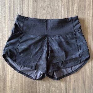 Lululemon Speed Short Black Camo Athletic Running Shorts Size 2